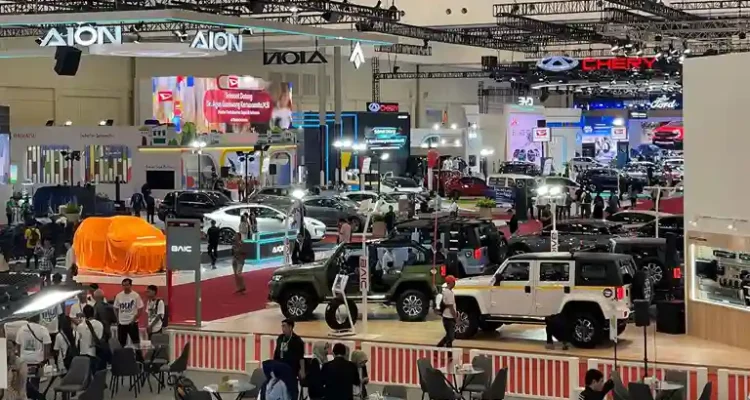 Berita Otomotif 2025 dan Inovasi Teknologi Baru