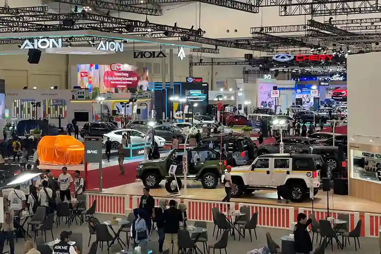 Berita Otomotif 2025 dan Inovasi Teknologi Baru
